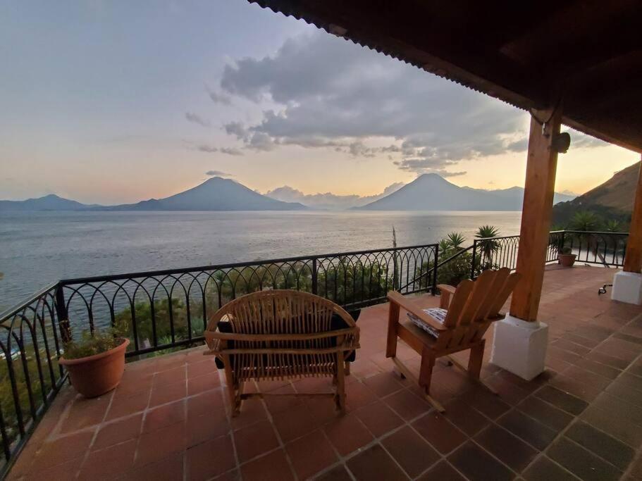 Villa Casa Laguna: View In The World Santa Cruz La Laguna