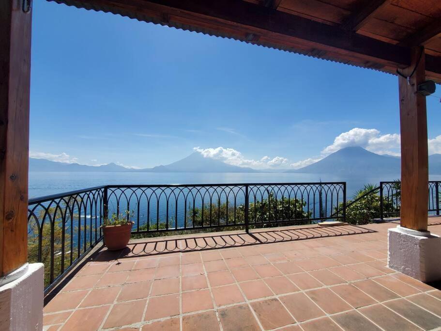 Casa Laguna: View In The World * Santa Cruz La Laguna