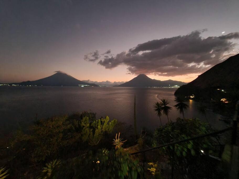 Casa Laguna: View In The World Villa